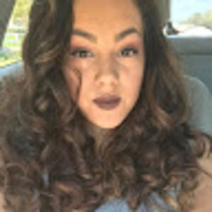 Meet your Posher, Nikole